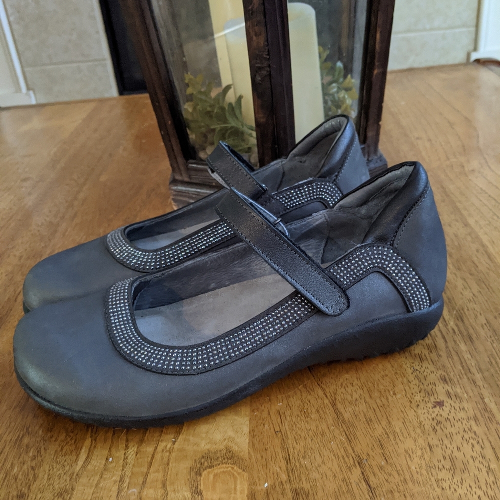 Naot Mary Jane flat shoes